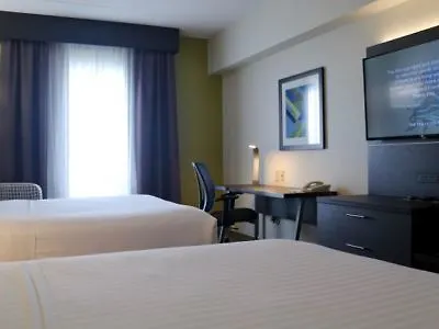 Holiday Inn Express Brampton By Ihg Canada